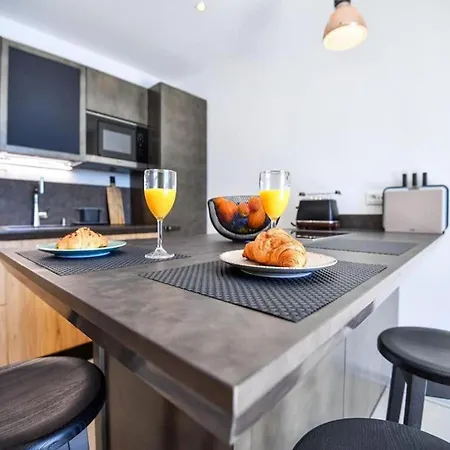 Two Bedroom With Swimming Pool * Pobrezje