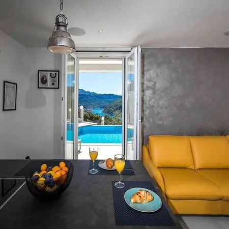 Two Bedroom With Swimming Pool * Pobrezje