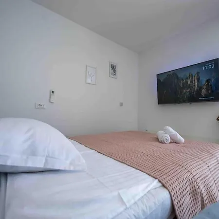 Two Bedroom With Swimming Pool