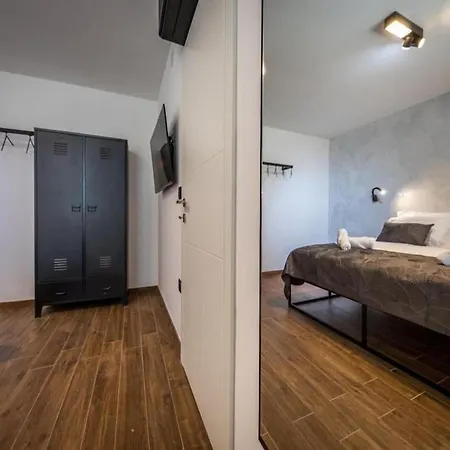 Two Bedroom With Swimming Pool 펜션 *
