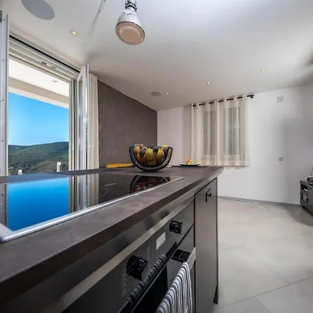 펜션 Two Bedroom With Swimming Pool *