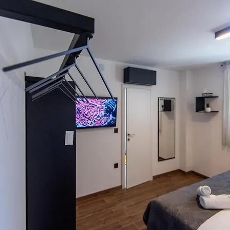 Two Bedroom With Swimming Pool *